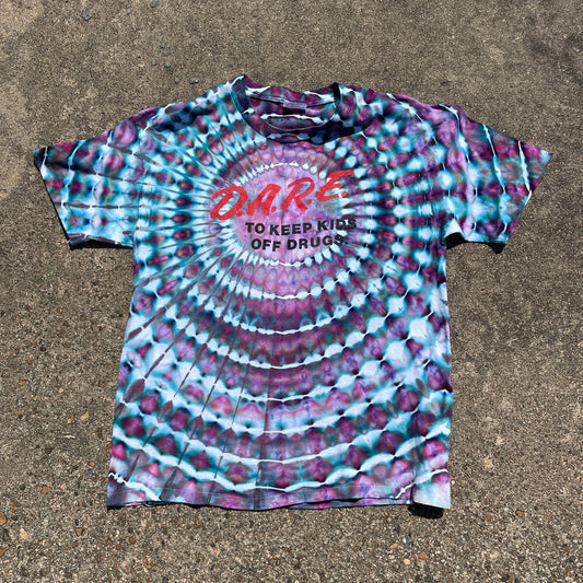 90s Dare T Large 22.5x29