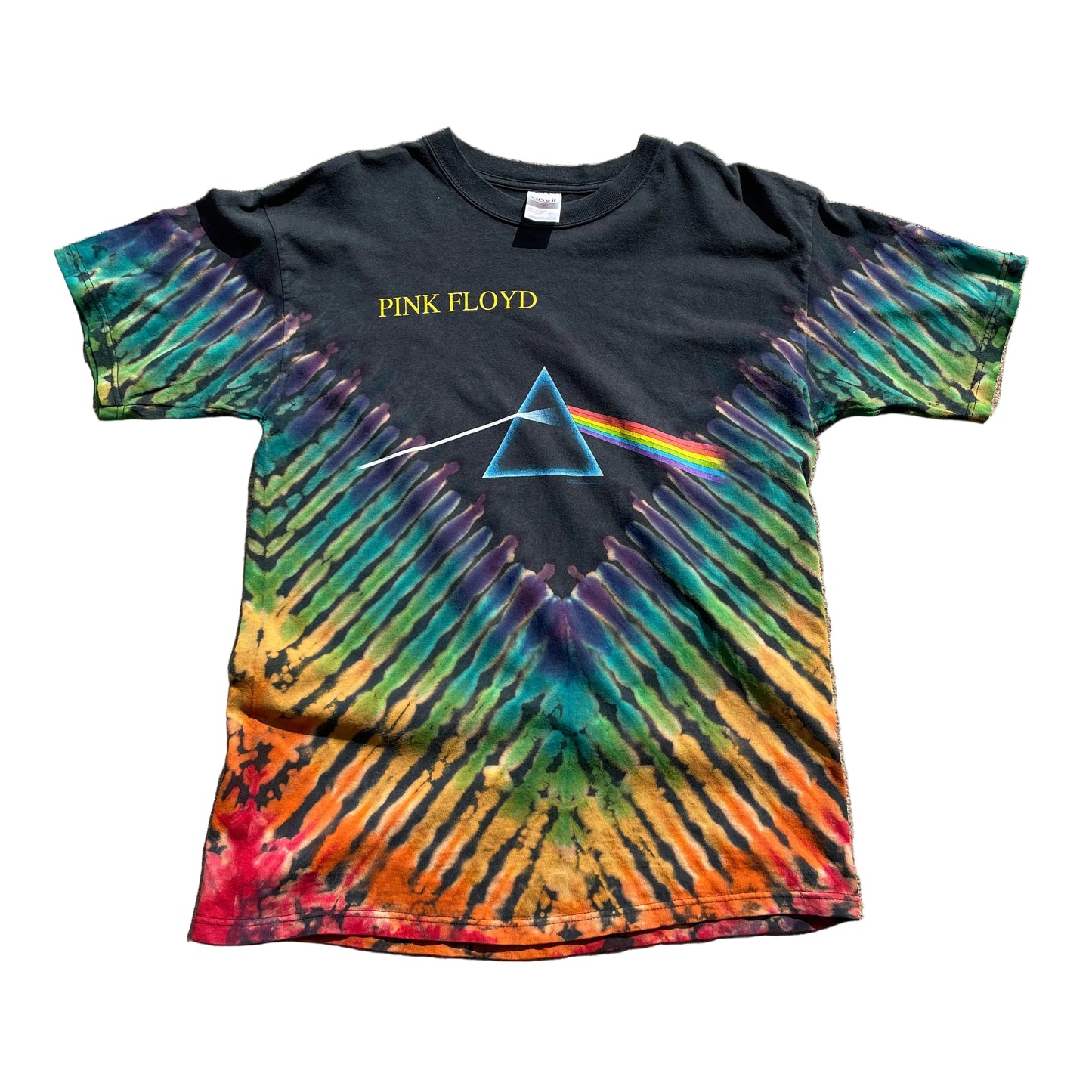 Early 2000s Pink Floyd 21”x28.5” slim-ish fit