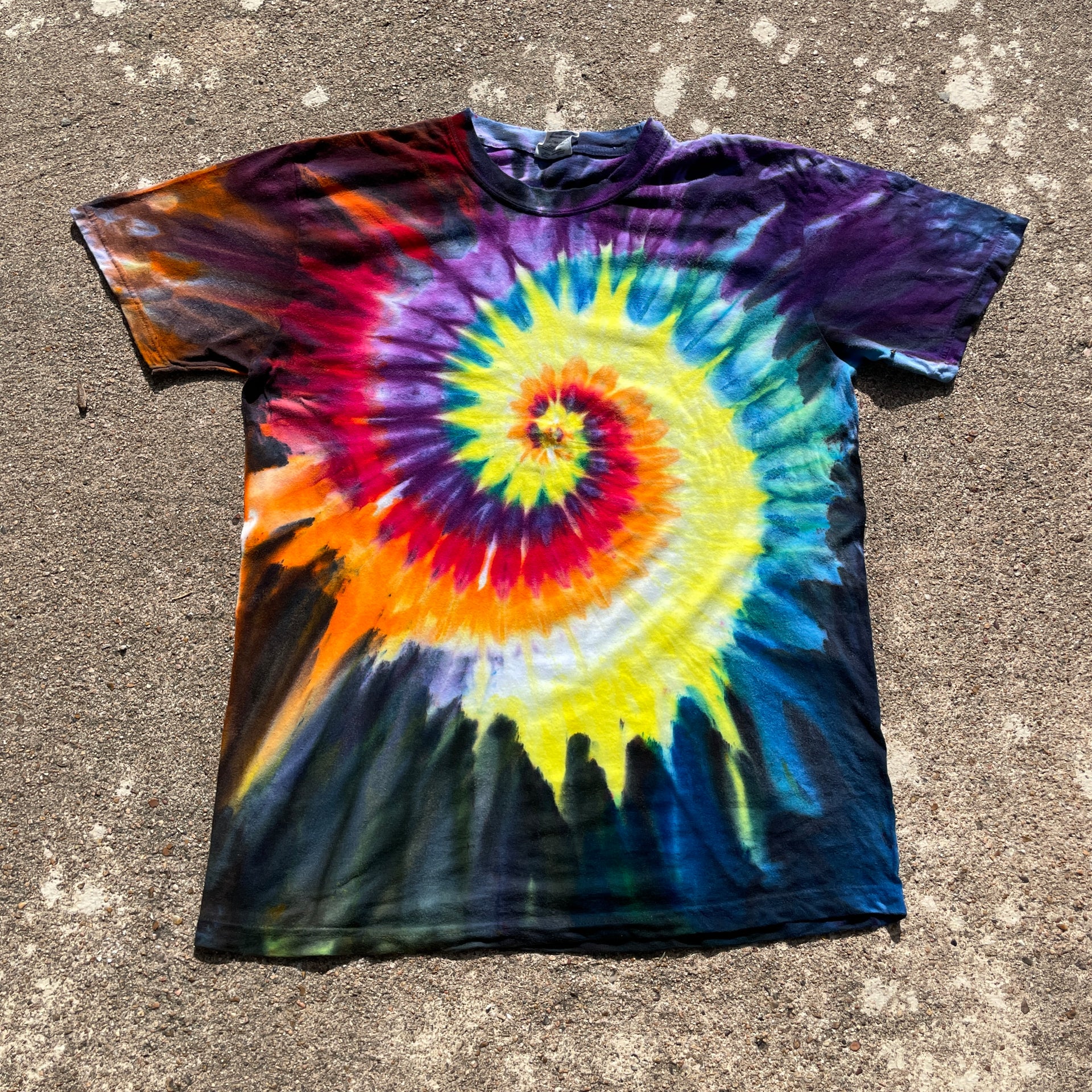 Tie dye double spiral ROYGBV+B&W – igotdyeonit